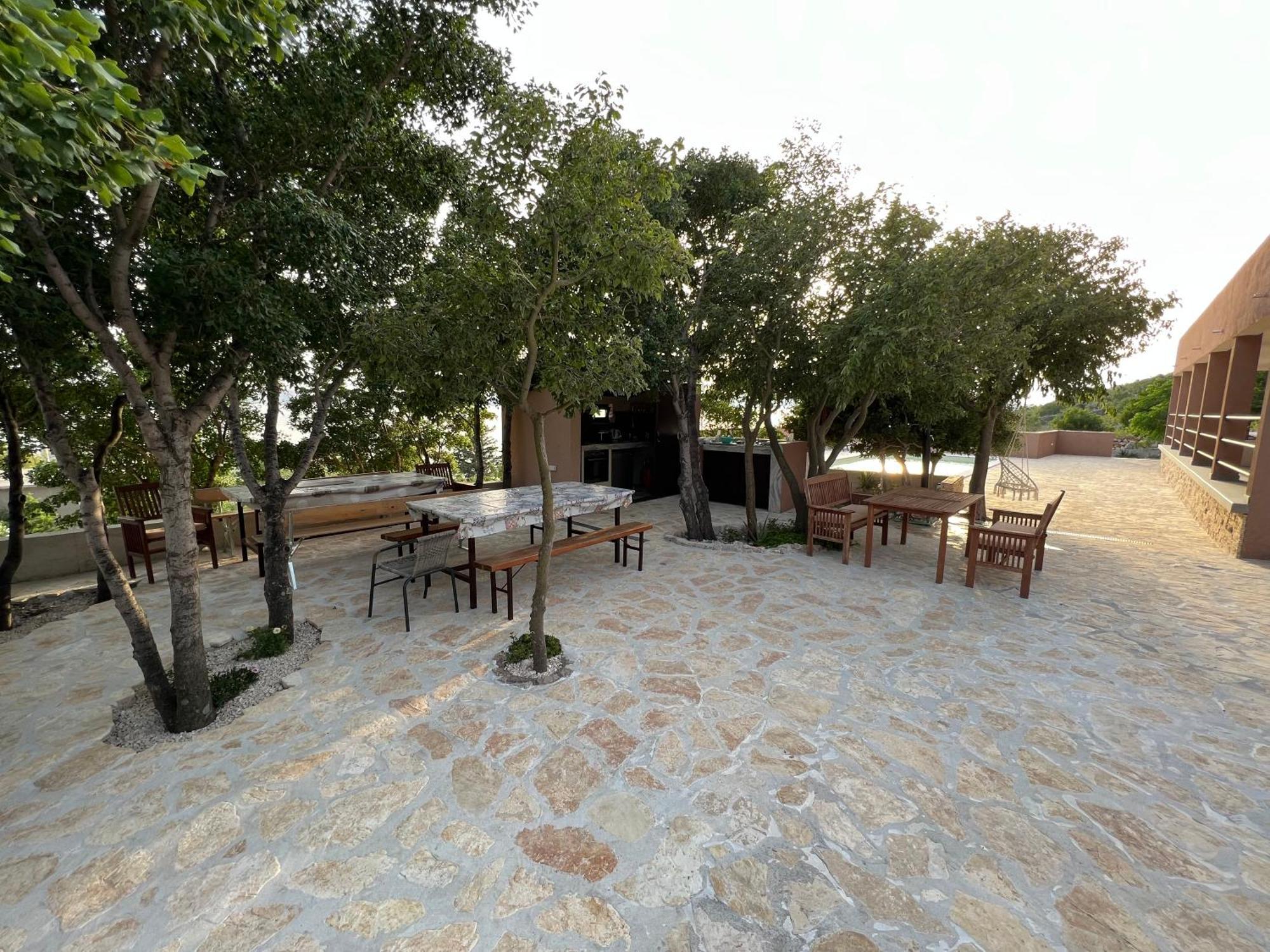 Ella Apartment Lukovo Šugarje Exterior foto
